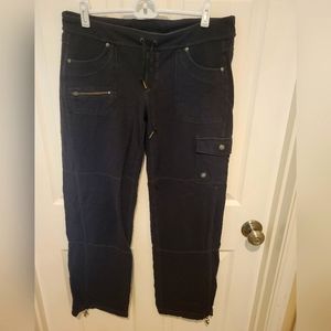 Women's Athleta Size Medium MultiPocket Pants